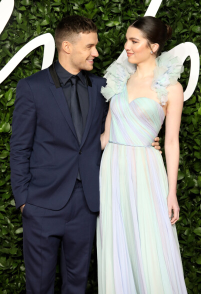 SAMMEN IGJEN: Liam Payne og Maya Henry er sammen igjen etter at det ble hevdet at de hadde gått hver til sitt. Foto: NTB scanpix SAMMEN IGJEN: Liam Payne og Maya Henry er sammen igjen etter at det ble hevdet at de hadde gått hver til sitt. Foto: NTB scanpix